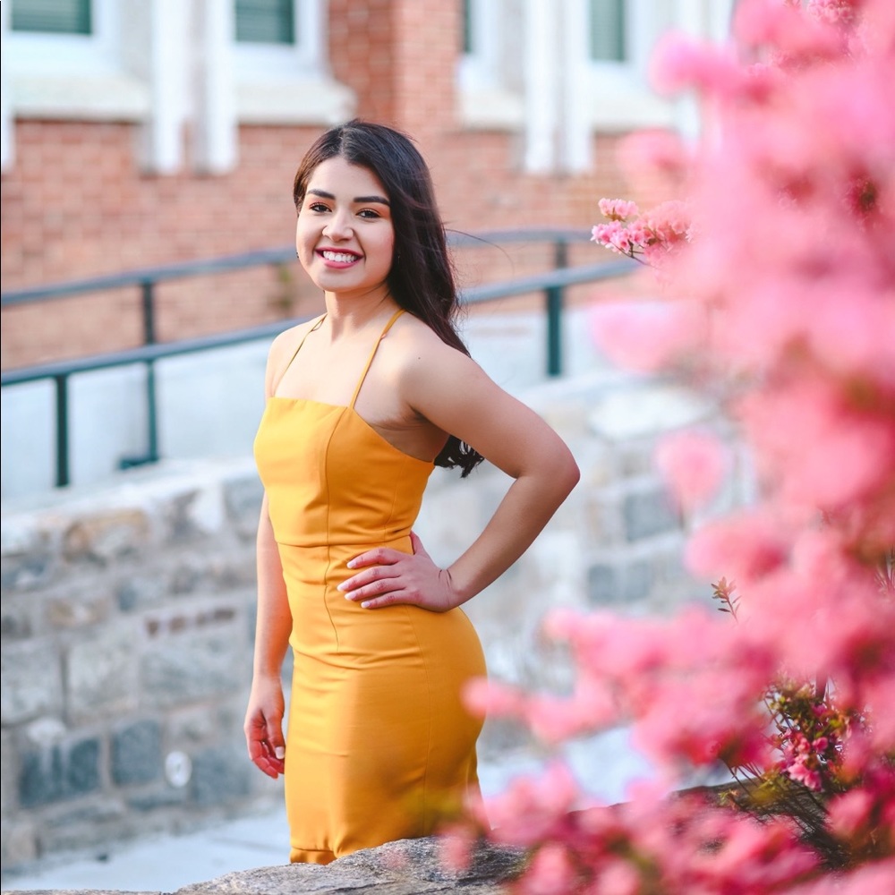 Meet your Posher, Aurora